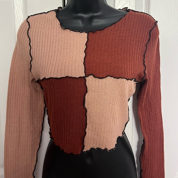 Long sleeve multi color top - Picture 1 of 3